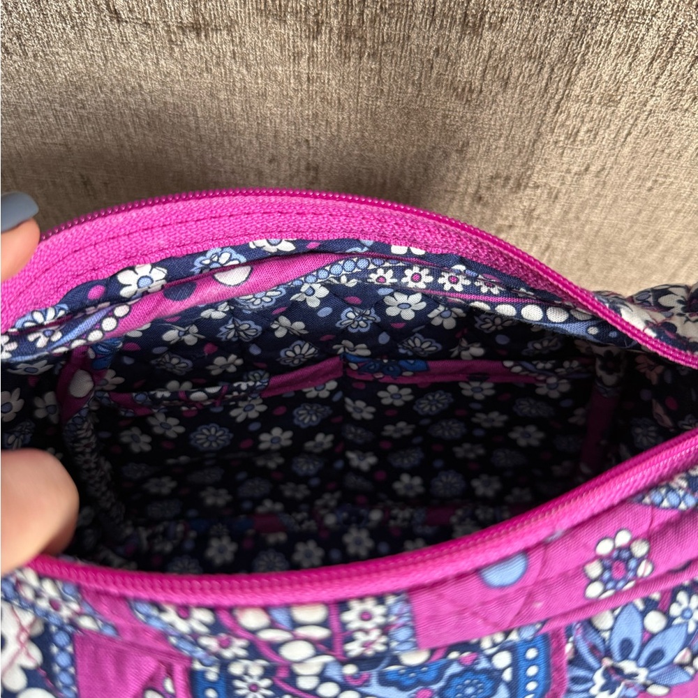 Vera Bradley Quilted Hobo Bag - Plum/Blue Paisley 💗💜💙 - Picture 9 of 9